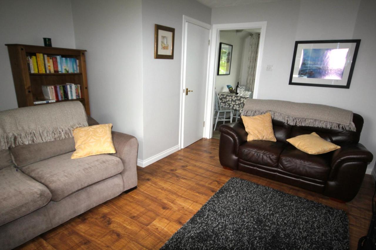 Mullarts Church - The Glencorp Apartment *